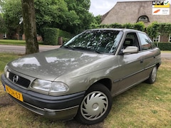 Opel Astra - 1.4i 8 klepper/ ORG NL / NOSTALGIE /102330KM NAP