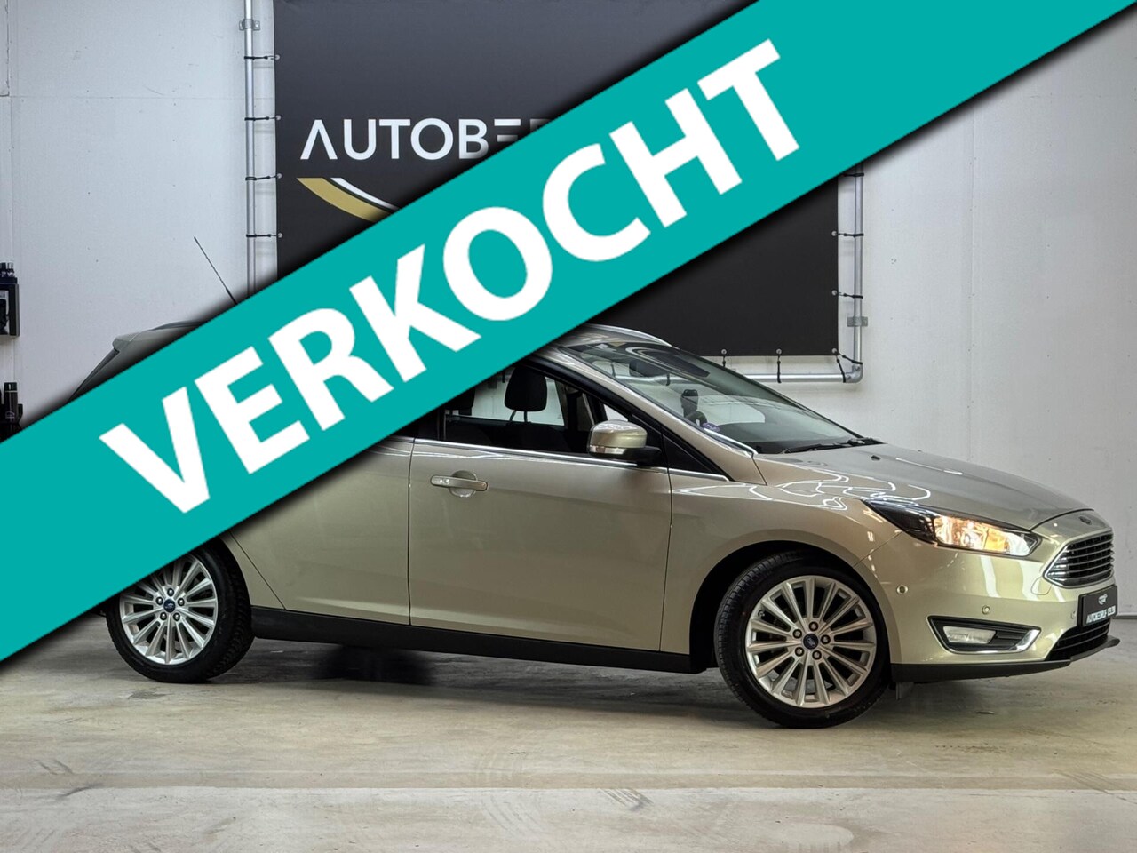 Ford Focus Wagon - 1.0 Titanium Edition 2015 GRIJS CLIMA|NAVI - AutoWereld.nl
