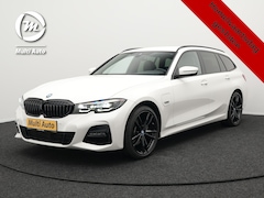 BMW 3-serie Touring - 320e M Sport Shadow Plug In Hybrid Dealer O.H PHEV | Alcantara Sportstoelen Verwarmd | 19"