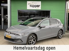 Volkswagen Golf - 1.5 eTSI Style | PanoDak | Virtual | NL Auto |