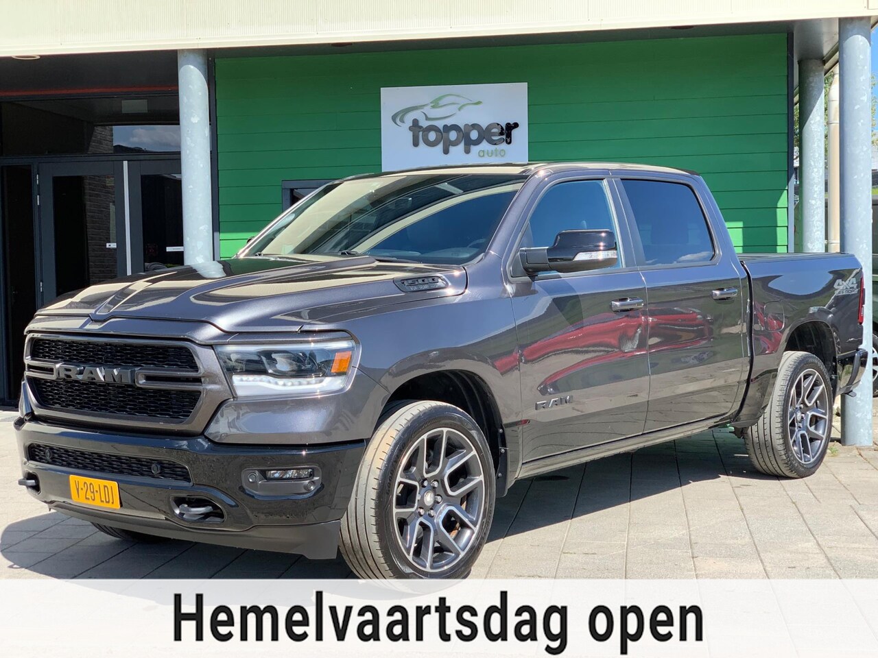 Dodge Ram 1500 - 5.7 V8 4x4 Big Horn Night | LPG | BTW | - AutoWereld.nl