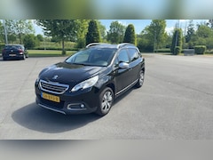 Peugeot 2008 - 1.2 PureTech Style | Electronic climate controle | Extra getint glas | Lichtmetalen velgen