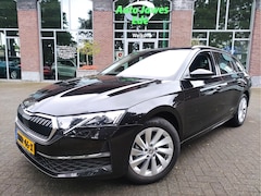 Skoda Octavia Combi - 1.5 TSI MHEV DSG Business Edition Plus Adaptieve Cr.control - Stoel+Stuurverwarming - Led