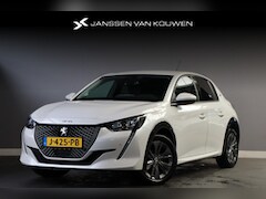 Peugeot e-208 - EV Allure 50 kWh Keyless Stoelverwarming Parkeersensoren Voor en Achter
