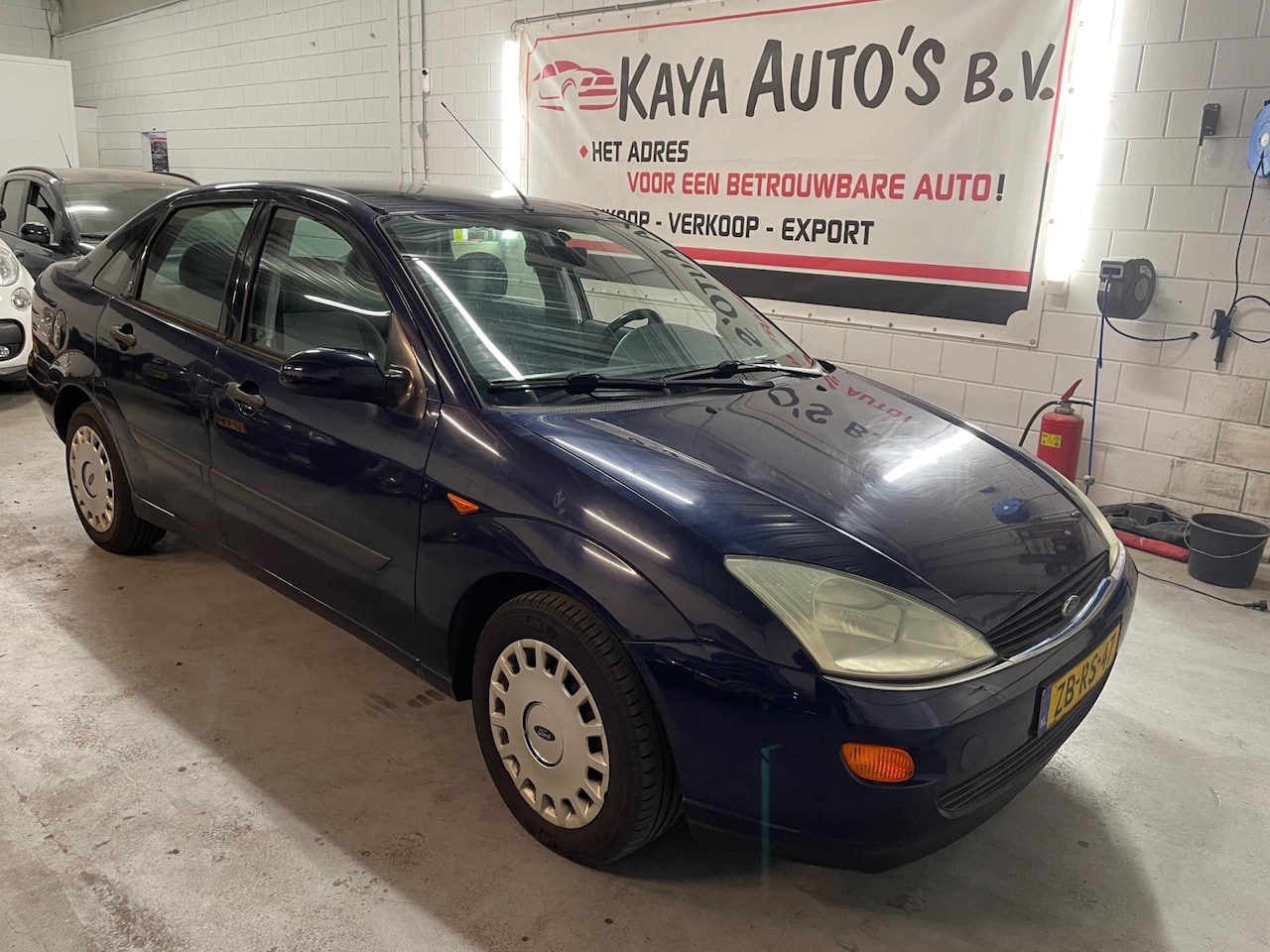 Ford Focus - 1.6-16V/SEDAN/AIRCO/APK 29-01-2026 - AutoWereld.nl