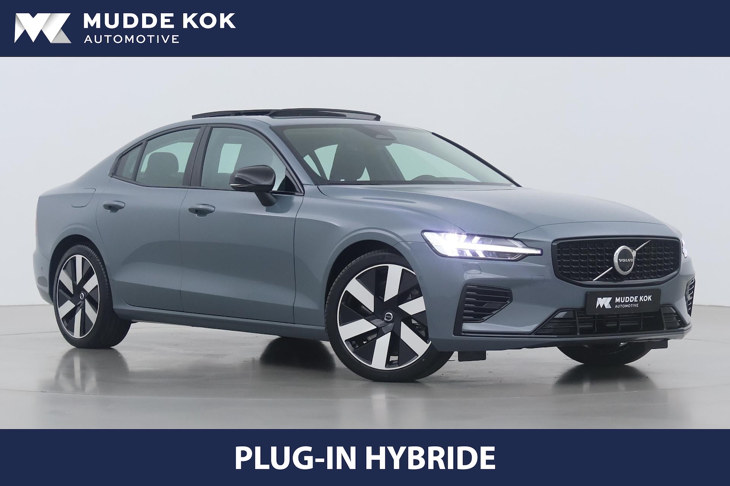 Volvo S60 - T8 Recharge Plus Dark | Panoramadak | 360° Camera | ACC | BLIS | Harman/Kardon | Stoel+Stu - AutoWereld.nl