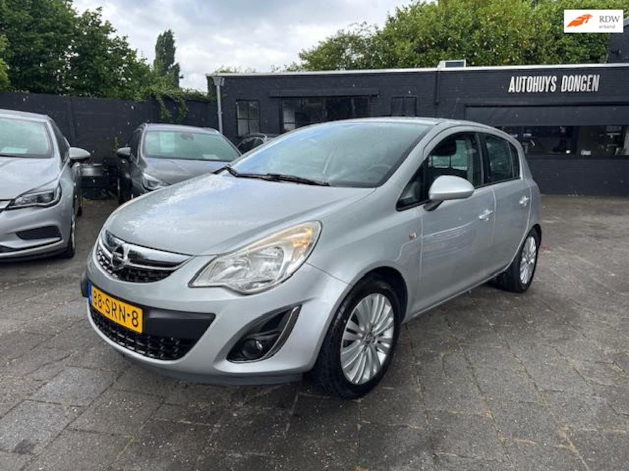 Opel Corsa - 1.4-16V (101pk) Cosmo! Navigatie! - AutoWereld.nl