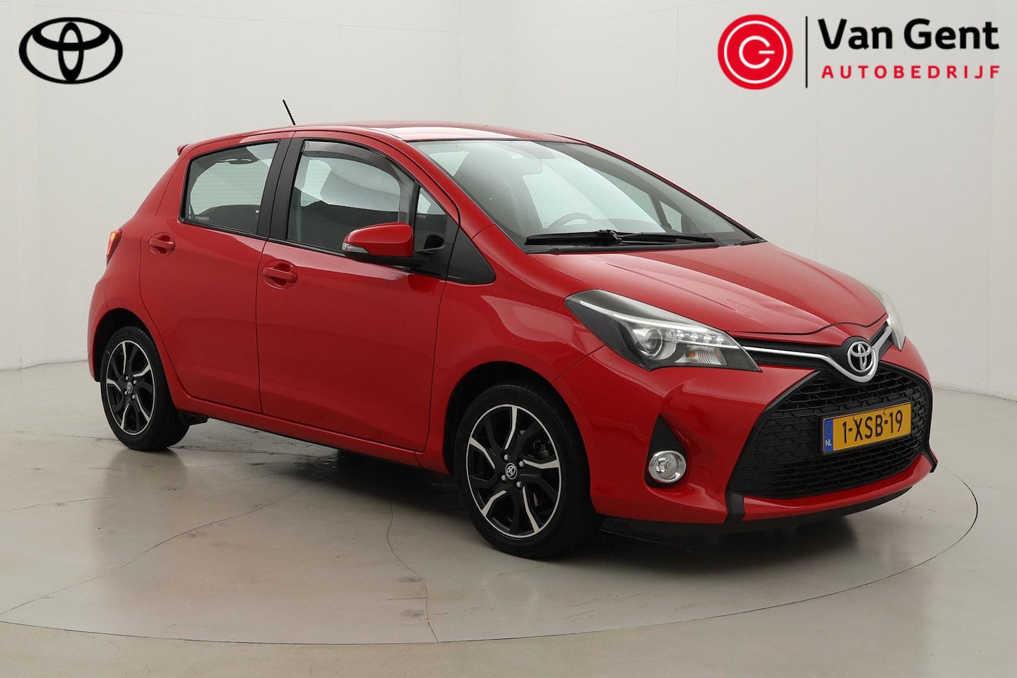 Toyota Yaris - 1.3 VVT-i Dynamic | Origineel NL | Navigatie | Cruise | Airco | Camera | 16 inch | Bluetoo - AutoWereld.nl