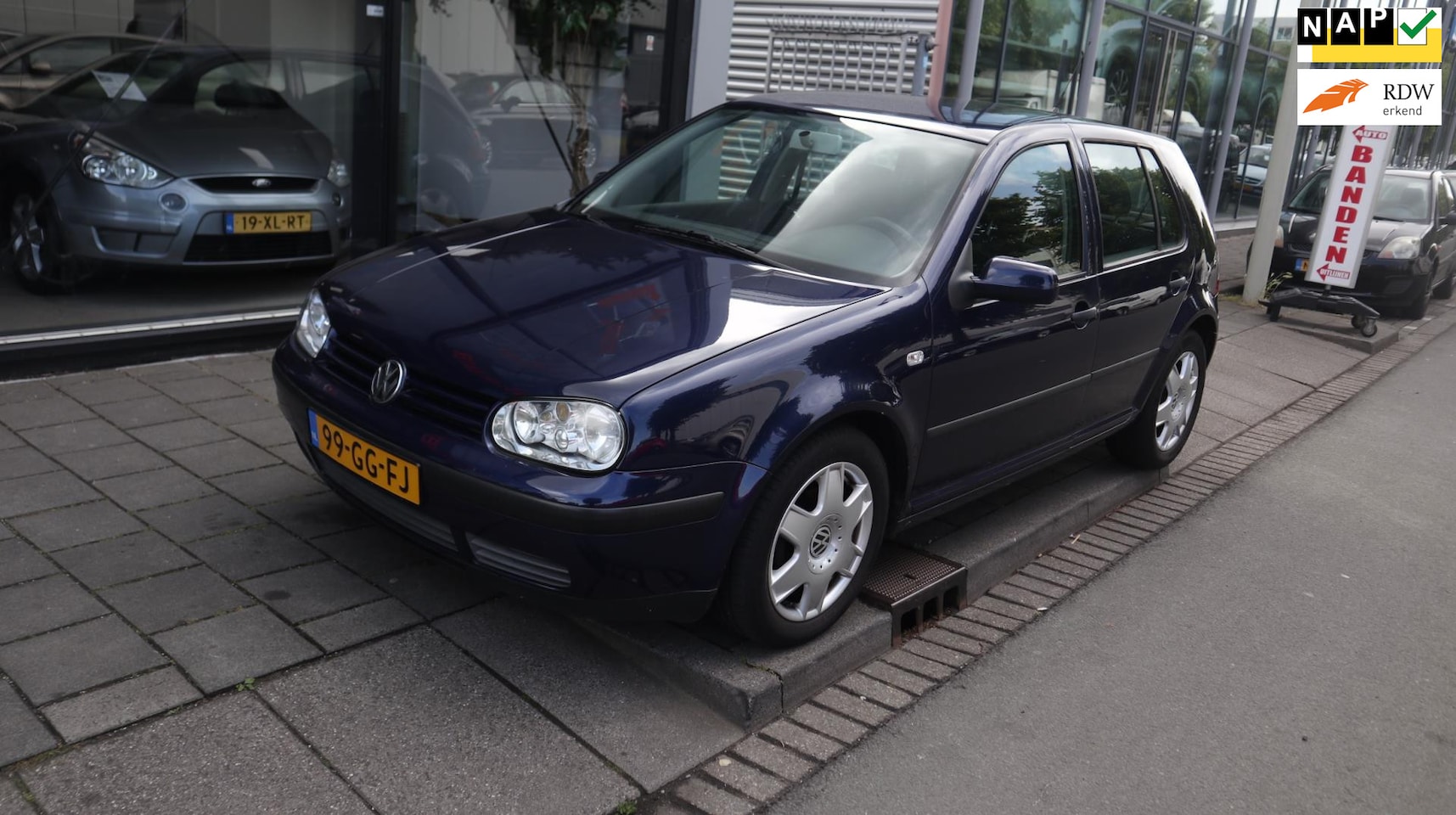 Volkswagen Golf - 1.4-16V Trendline 1.4-16V Trendline - AutoWereld.nl