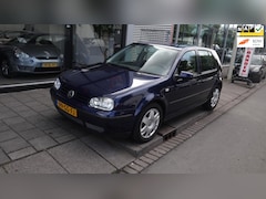 Volkswagen Golf - 1.4-16V Trendline