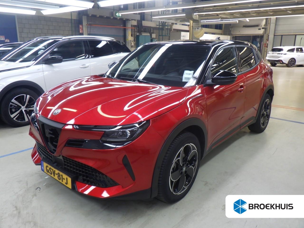Alfa Romeo Junior - Elettrica Speciale 54 kWh | Sabelt Sportstoelen | LED-Matrix | Pack Techno | Pack Sport | - AutoWereld.nl