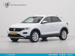 Volkswagen T-Roc - 1.5 TSI 150pk DSG Sport Navigatie Camera Acc Executive Getint glas 205
