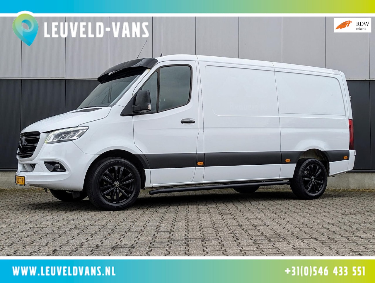 Mercedes-Benz Sprinter - 319 3.0 CDI AUT L2H1 LED MBUX 3500KG TREKHAAK - AutoWereld.nl