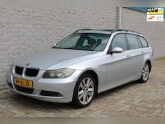 BMW 3-serie Touring - 318d High Executive Navigatie Export