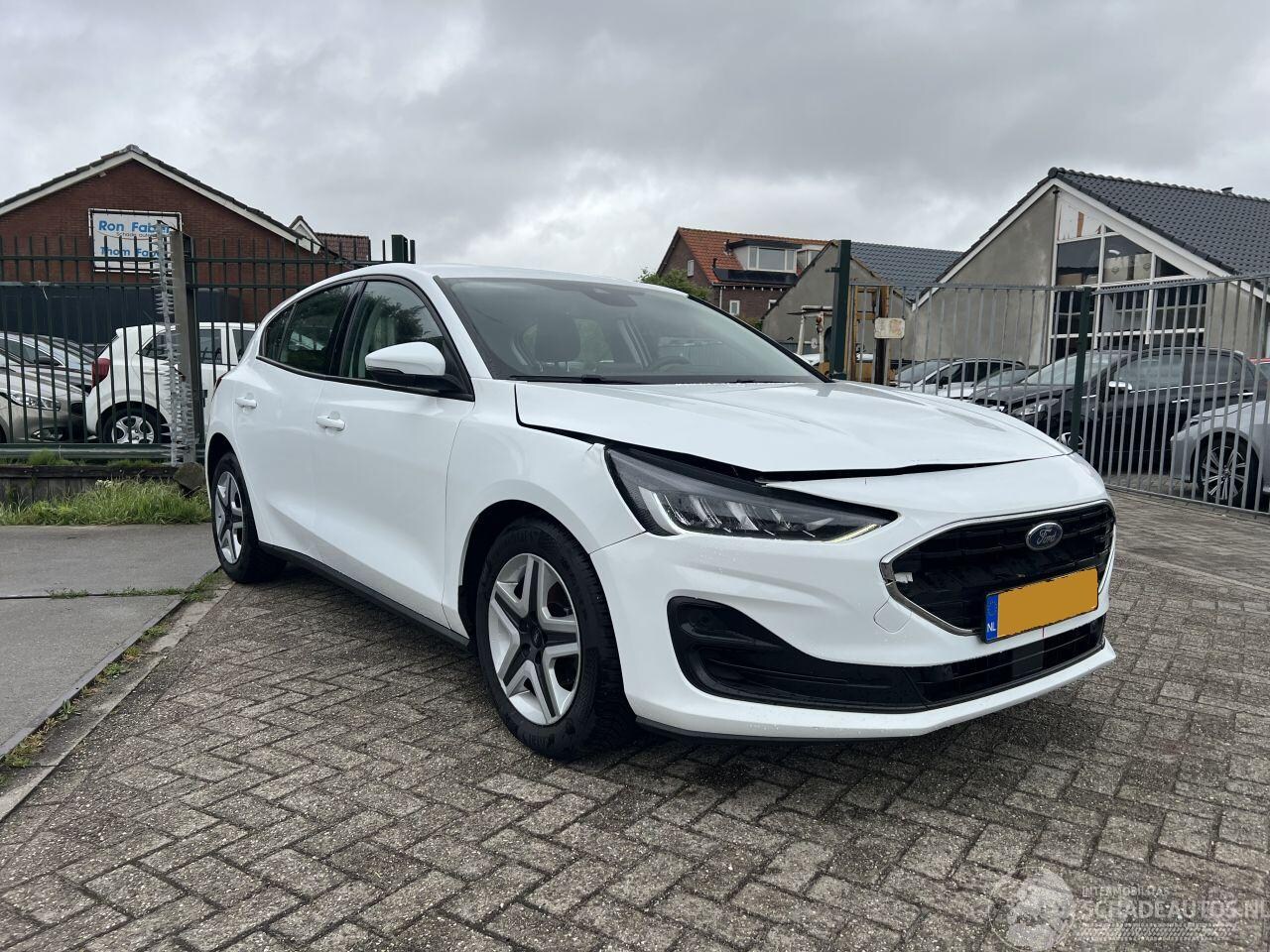 Ford Focus - 1.0 EcoBoost Hybrid Connected 1.0 EcoBoost Hybrid Connected | - AutoWereld.nl