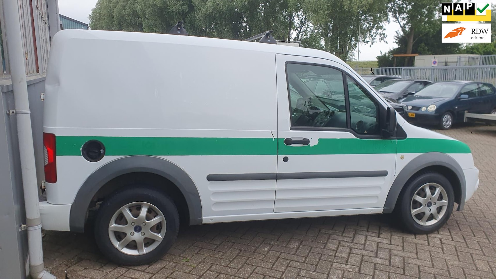 Ford Transit Connect - T200S 1.8 TDCi Trend !!MOTORSCHADE!! - AutoWereld.nl