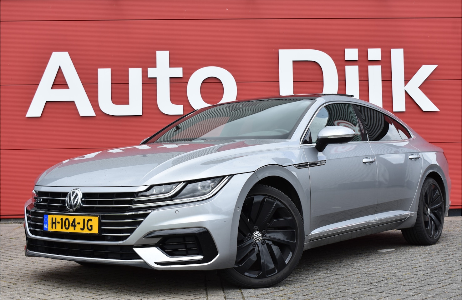 Volkswagen Arteon - 1.5 TSI Business R LED | Pano | Virtual Cockpit | Carplay | Camera | Adapt. Cruise | Clima - AutoWereld.nl