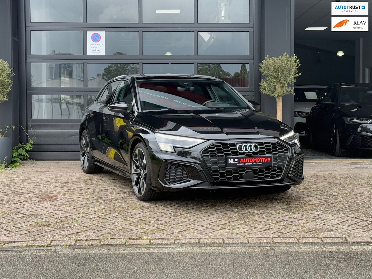 Audi A3 Sportback - 35 TDI edition one panoramadak - AutoWereld.nl