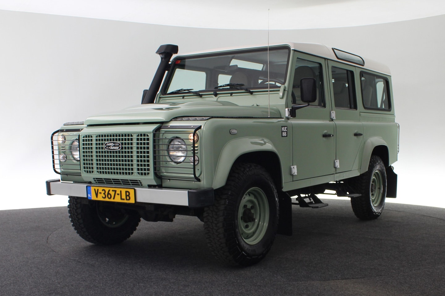 Land Rover Defender 110 - 2.2 D SW Heritage, 7 persoons - AutoWereld.nl