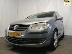 Volkswagen Touran - 1.9 TDI Optive - Airco - Schade - Motor rookt