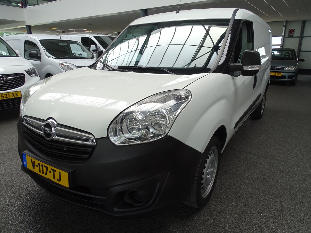 Opel Combo - 1.3 CDTi L2H1 Edition 1.3 CDTi L2H1 Edition - AutoWereld.nl