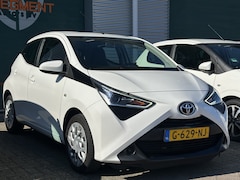 Toyota Aygo - 1.0 VVT-i x-play limited 1e eigenaar / Airco / Carplay / Camera / Nap