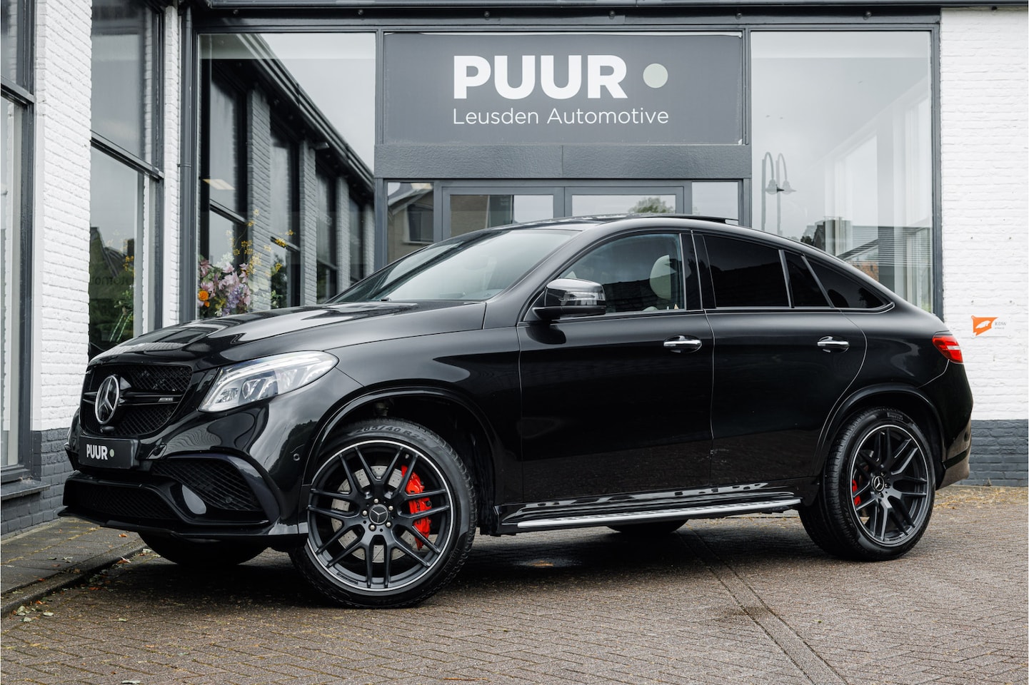 Mercedes-Benz GLE-Klasse Coupé - AMG 63 S 4MATIC [HEMELVAARTSDAG OPEN] Pano - Harman Kardon - Trekhaak - AutoWereld.nl