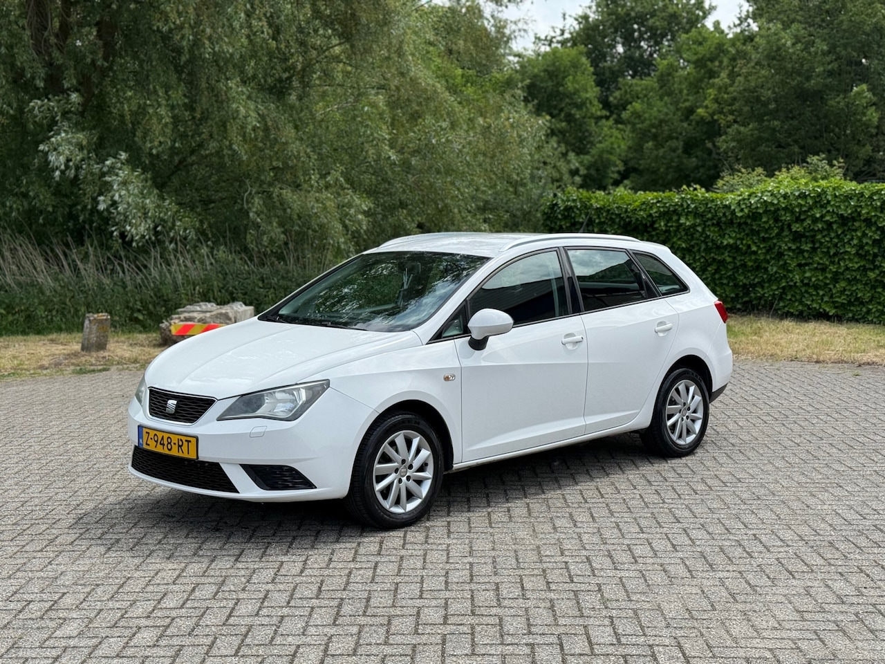 Seat Ibiza ST - 1.4 COPA PDC I CLIMA I STOELVERW I NWE APK I NETTE AUTO - AutoWereld.nl