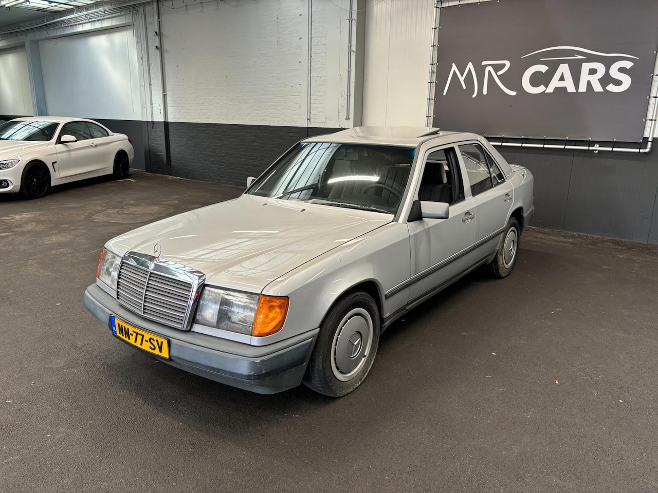 Mercedes-Benz 200-500 (W124) - 230 E Automaat Belastingvrij - AutoWereld.nl