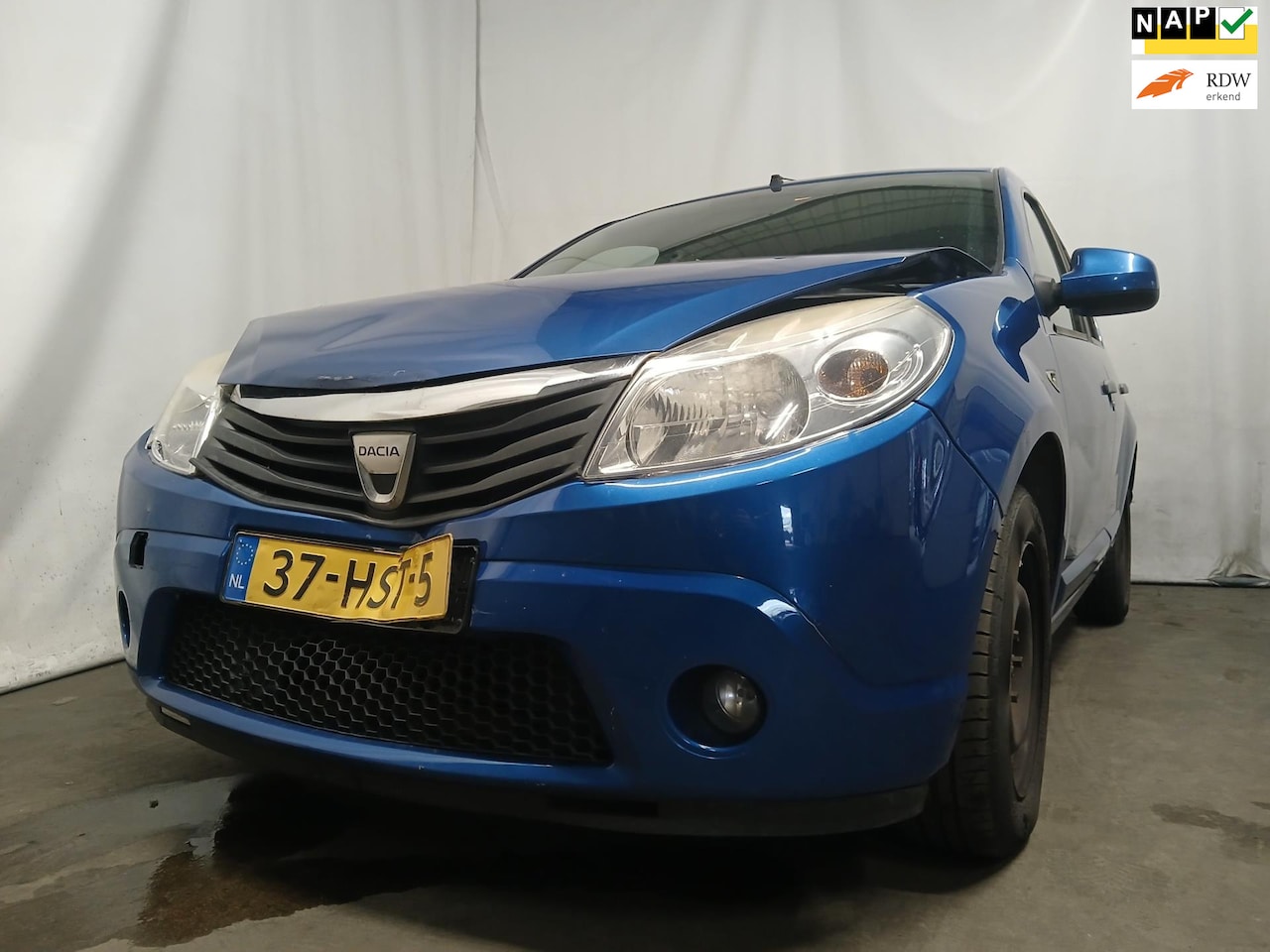 Dacia Sandero - 1.4 Lauréate - Airco - Schade - AutoWereld.nl