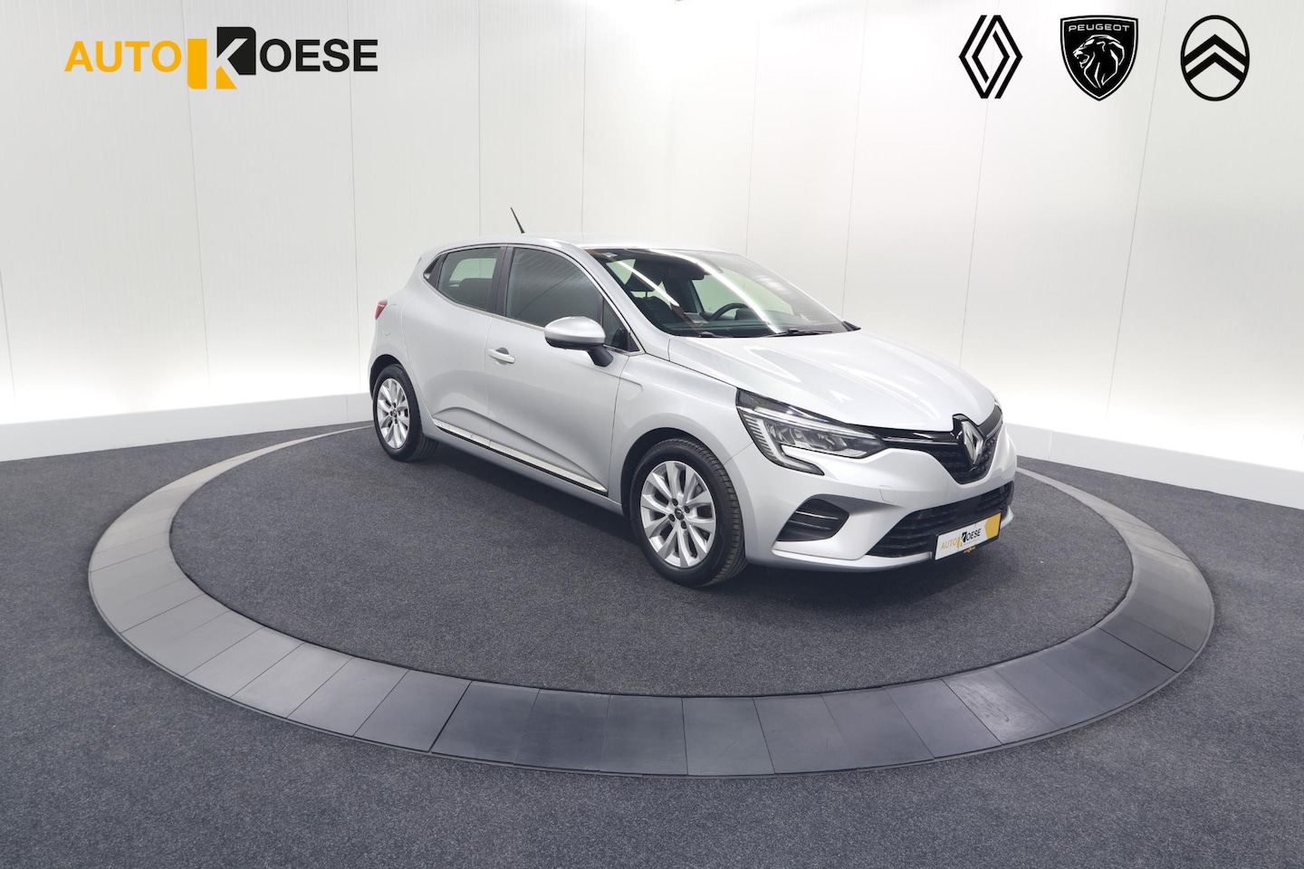 Renault Clio - TCe 100 Intens | Parkeersensoren | Apple Carplay | Climate Control - AutoWereld.nl