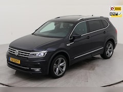 Volkswagen Tiguan Allspace - 2.0 TDI Highline Business R PANORAMADAK/TREKHAAK/LEER PAKKET