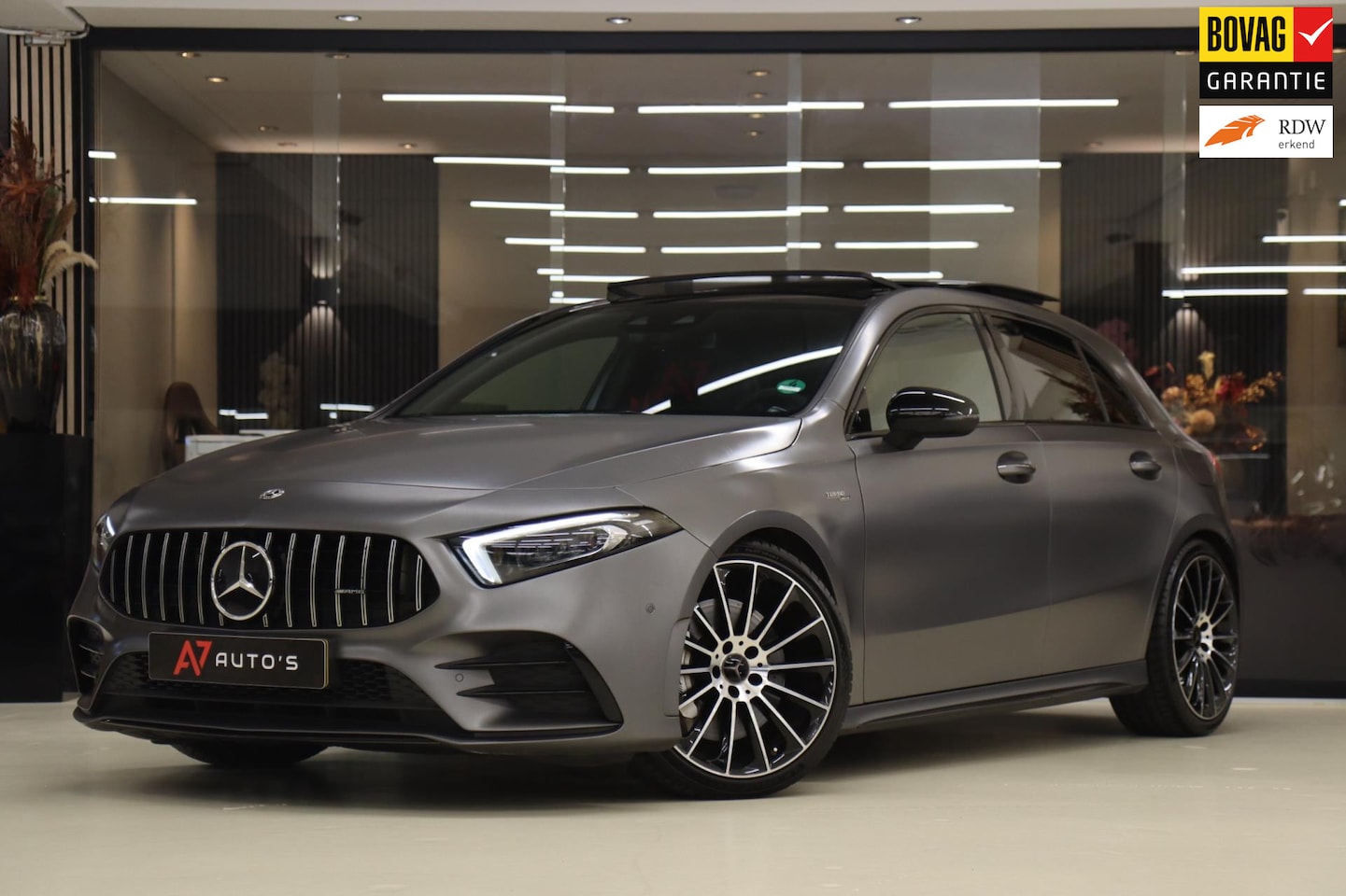 Mercedes-Benz A-klasse - AMG 35 4MATIC/PANODAK/AMGSTUUR/HEAD-UP/VOL - AutoWereld.nl