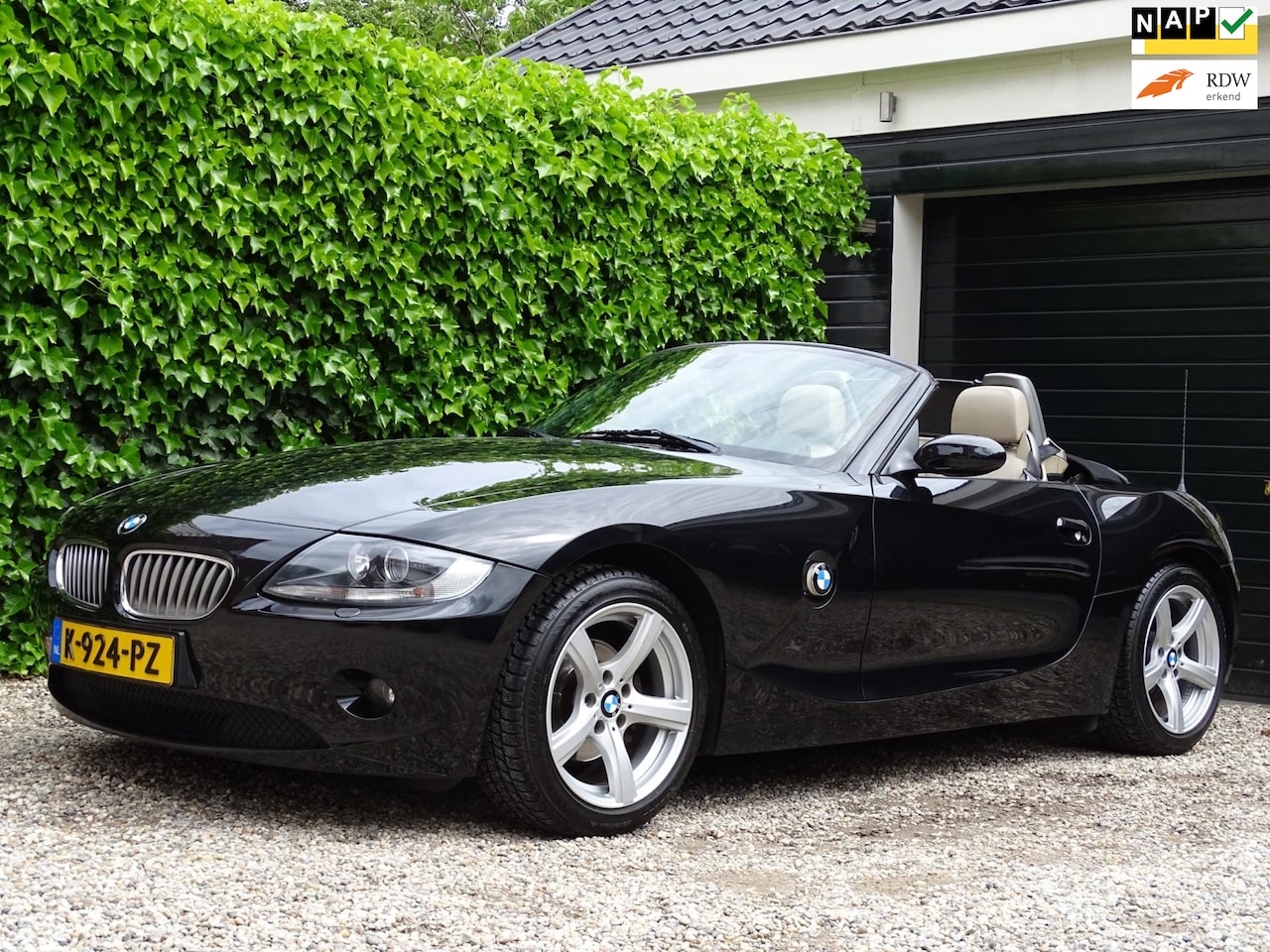 BMW Z4 Roadster - 2.2i | 6 cilinder | Automaat | Cruise control | Stoelverwarming - AutoWereld.nl