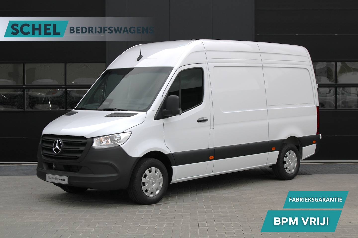 Mercedes-Benz Sprinter - 317CDI L2H2 Pro - Mbux 10 - 3.5t Trekhaak - Betimmering - Camera - Carplay - Bind spot - C - AutoWereld.nl