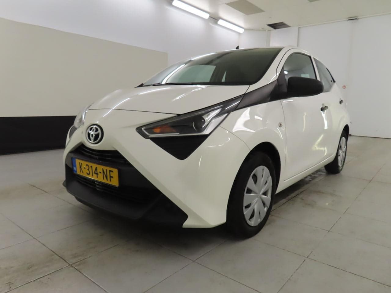 Toyota Aygo - 1.0 VVT-i 72pk 5D x-fun - AutoWereld.nl