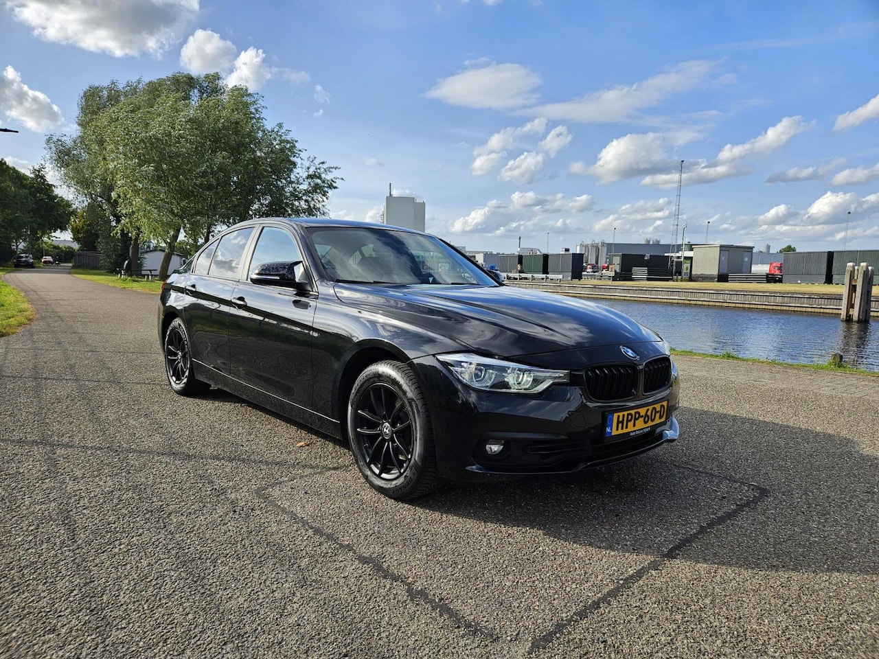 BMW 3-serie - 320i Edition Luxury Line Purity High Executive Aut/Led/Crus/Stoelverwarming - AutoWereld.nl