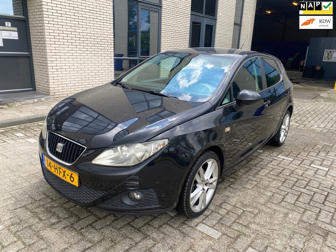 Seat Ibiza - 1.6 Sport-up / NAP / APK / AIRCO / ZEER NETTE AUTO / GOED ONDERHOUDEN !!! - AutoWereld.nl
