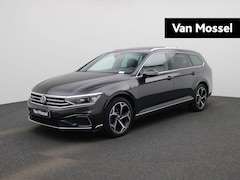 Volkswagen Passat - 1.4 TSI PHEV GTE Business 218 PK | Automaat | 360 Camera | Panoramadak | Lederen Bekleding