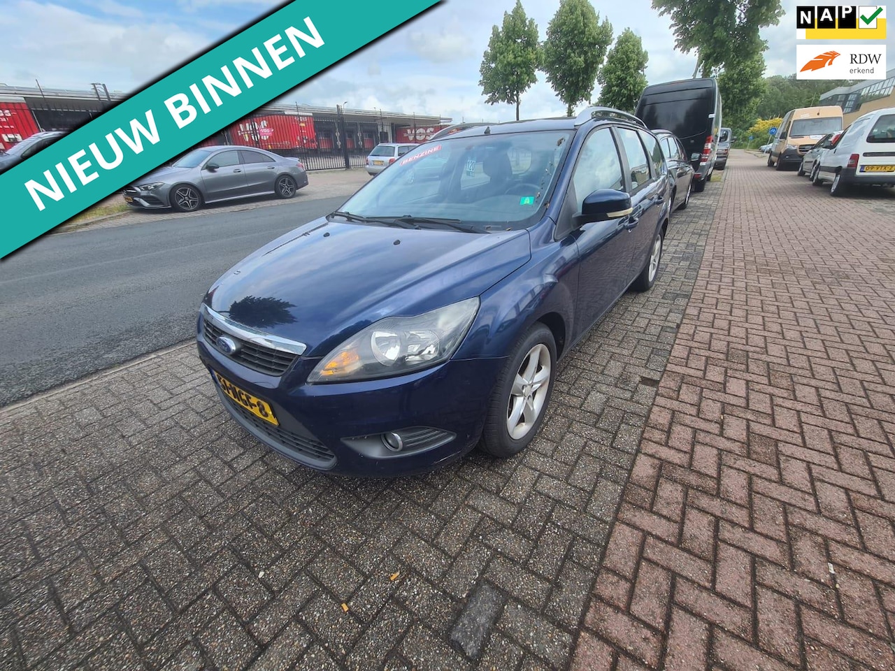 Ford Focus Wagon - 1.6 Comfort LET OP KOPPELING MATIG - AutoWereld.nl