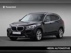 BMW X1 - xDrive25e eDrive Edition | Navigatie Plus | Stoelverwarming | Panoramadak | HiFi | Achterr