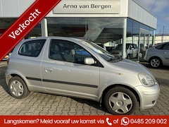 Toyota Yaris - 1.3 VVT-i S-Line, airco, trekhaak