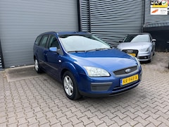 Ford Focus Wagon - 1.8-16V Ambiente Flexifuel AIRCO/CRUISE CONTROL