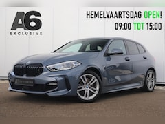 BMW 1-serie - 118i M-Sport Automaat Half Leder Sportstoelen Black Optic Sfeerverlichting Full LED Getint