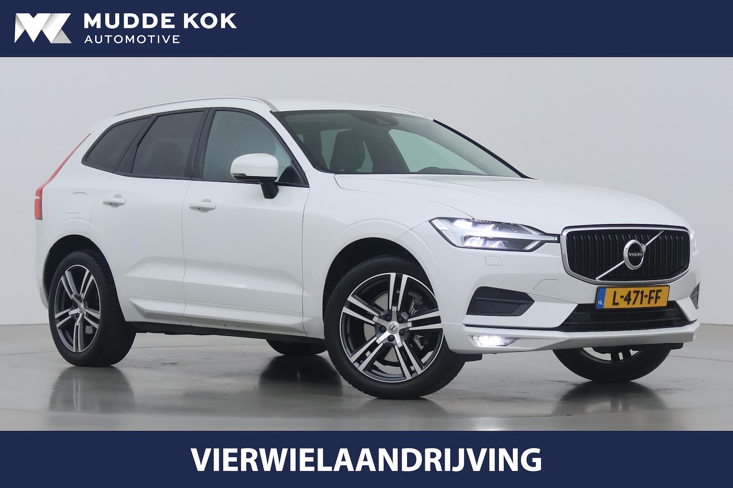 Volvo XC60 - T5 AWD Momentum | BLIS | Camera | 20 Inch | Stoelverwarming | Apple Carplay | Getint Glas - AutoWereld.nl