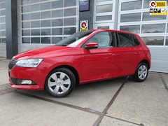 Skoda Fabia - 1.0 TSI Ambition / Carplay / PDC / D-Glas
