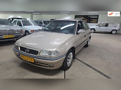 Opel Astra - 1.4i Season 90.000dkm Nap 1 ste eigenaar. Nieuwe apk