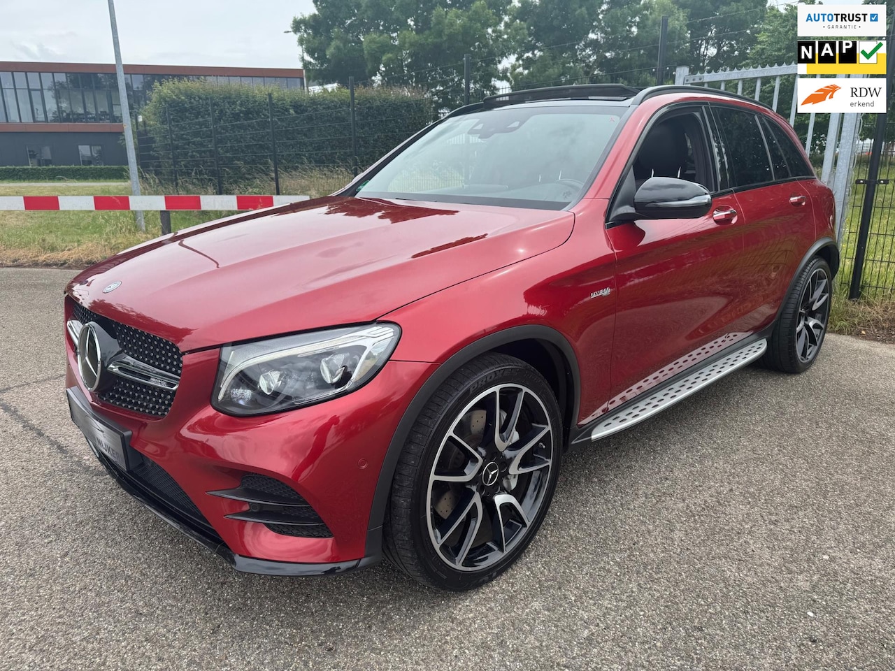 Mercedes-Benz GLC-klasse - AMG 43 4MATIC Pano 21inch Burmester Luchtvering HuD - AutoWereld.nl