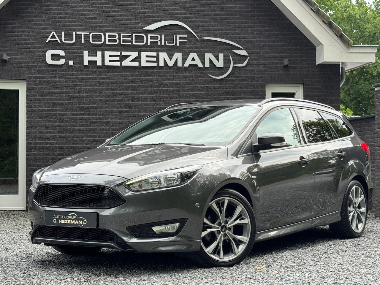 Ford Focus Wagon - 1.0 ST-Line 1e eigenaar DealerOH Automaat Navigatie Camera Cruise Control - AutoWereld.nl