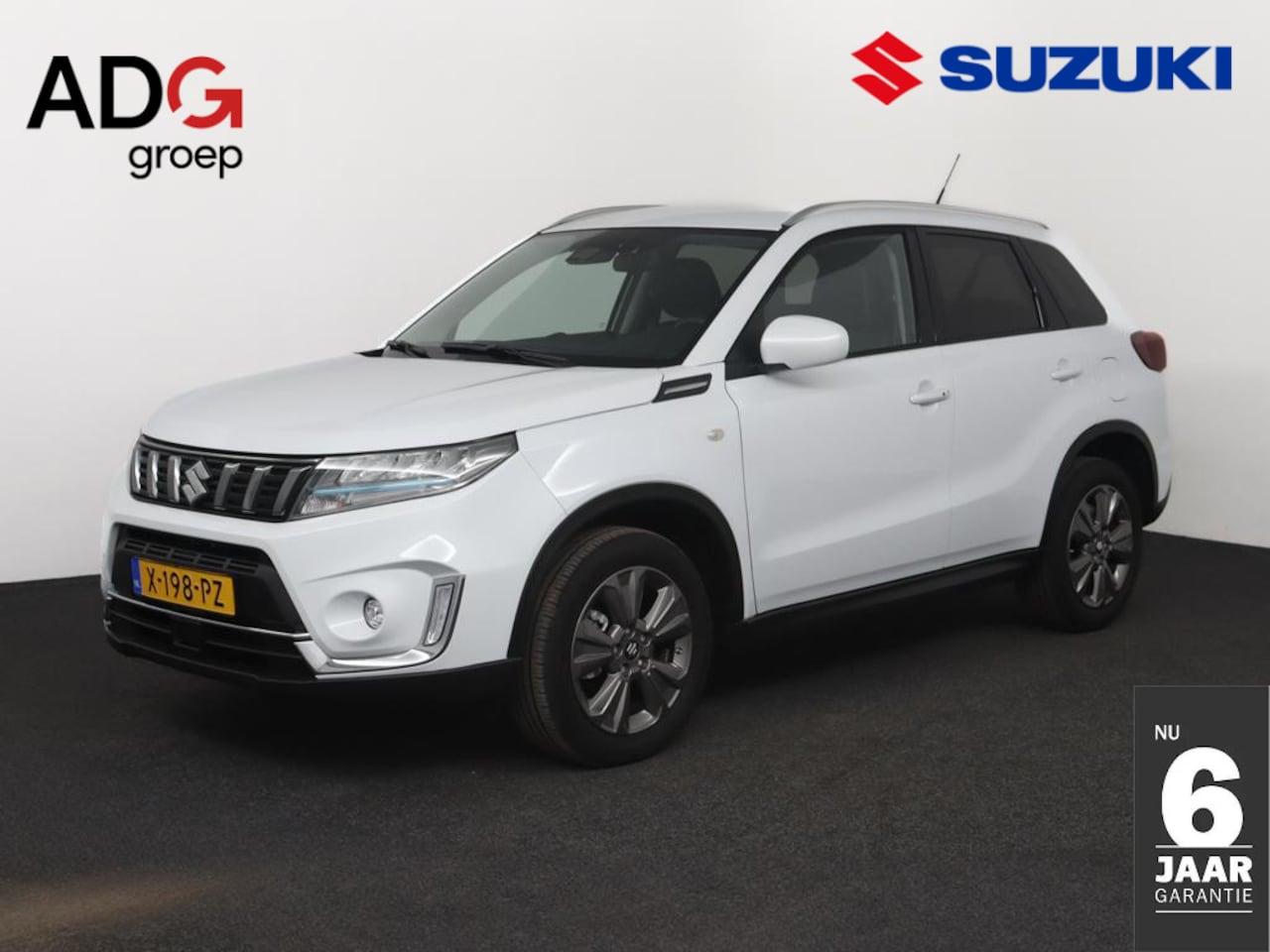 Suzuki Vitara - 1.5 Hybrid Select | Keyless Entry | Origineel NL | Bluetooth | Apple Carplay | Stoelverwar - AutoWereld.nl